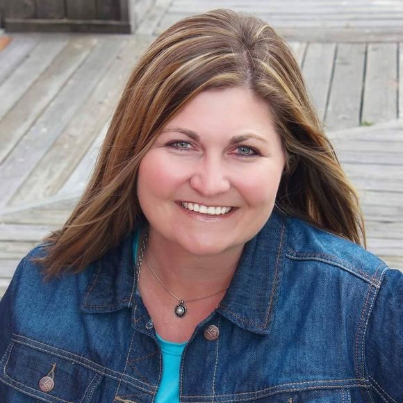 Meet your Posher, Crystal - Picture 1 of 1